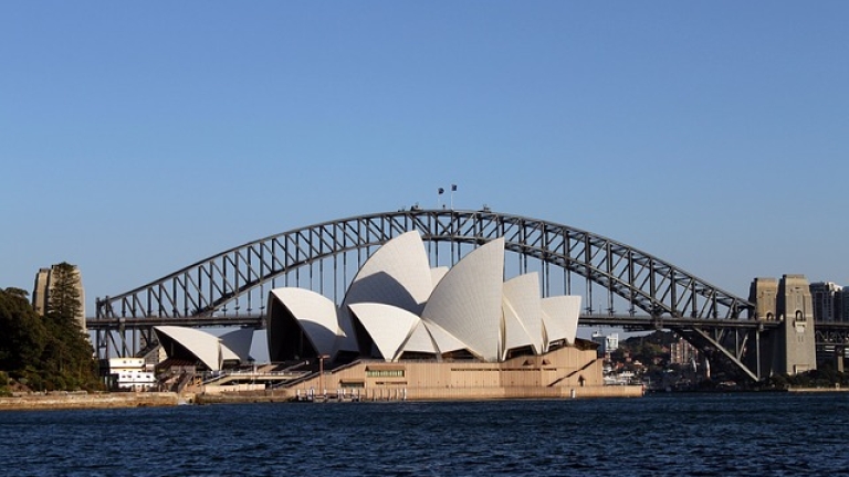 Австралия затяга визовите изисквания към чуждестранни работници