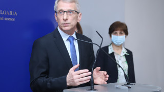 Всички въпроси свързани с училищната мрежа се обсъждат със здравното