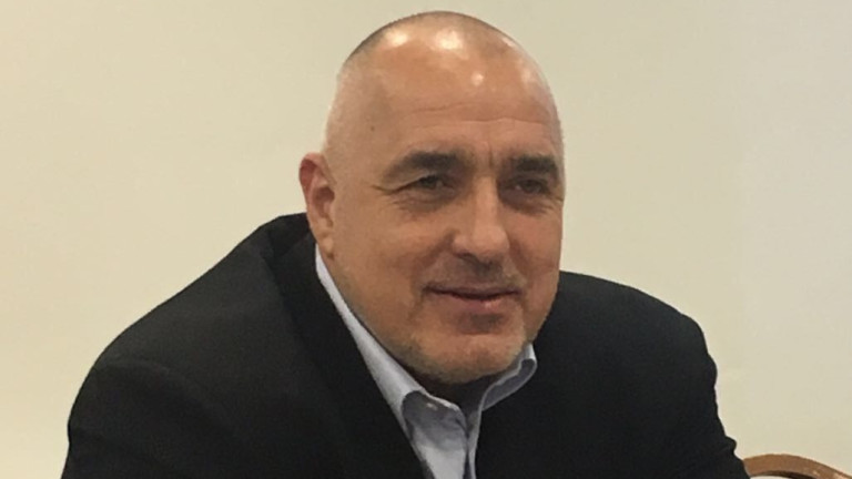 Предложих дебат, Нинова ми отказа, много й здраве, отсече Борисов 