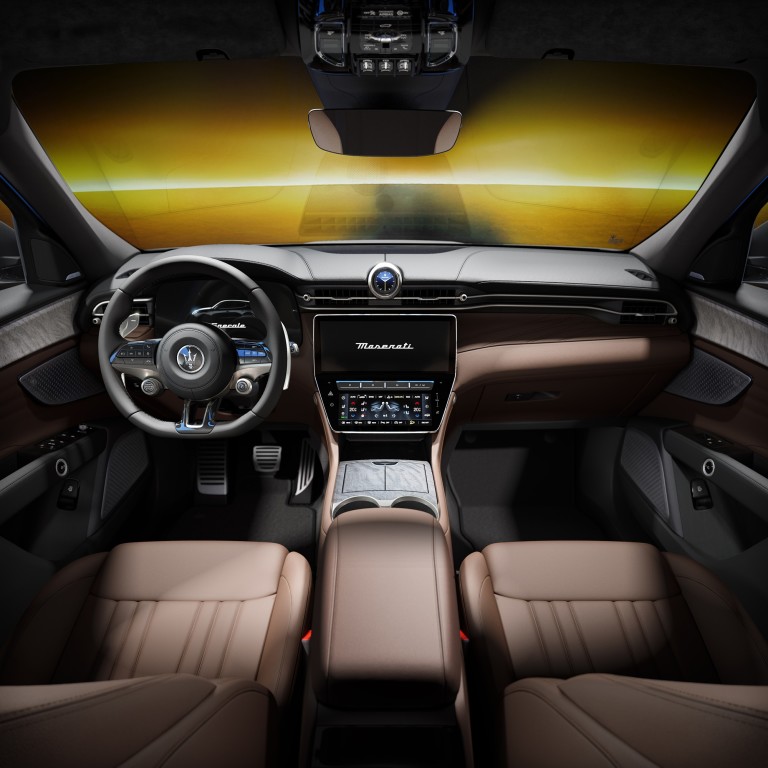 Maserati Grecale Lumina Blu