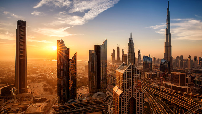 Дубай разчита на търговията и туризма, за да излезе от слабия икономически ръст