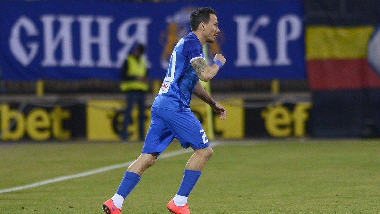 Живко Миланов титуляр за Левски срещу Верея