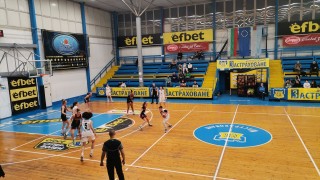 Отборът на Монтана 2003 загуби от Орлови Босна и Херцеговина с 45 56