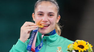 Златната медалистка по карате от Олимпиадата в Токио 2020 Ивет
