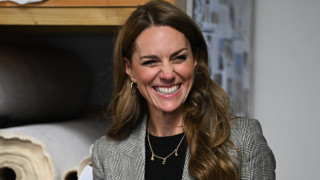 Кейт Мидълтън отново привлече вниманието на кралските фенове но не