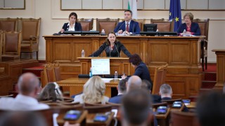 Депутатите върнаха Иван Иванов като председател на Комисията за енергийно