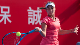 Виктория Томова отпадна в първия кръг в Шънджън