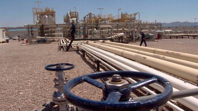 Либия възстановява добива на петрол от най-голямото си находище