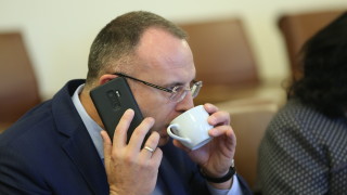 Биопроизводителите у нас са категорични че ще протестират докато министърът