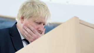 Високопоставени британски консерватори остро разкритикуваха бившия външен министър Борис Джонсън