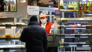 В Румъния пускат навън хората на възраст над 65 г