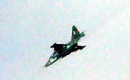Щурмовик СУ-25 се взриви във въздуха