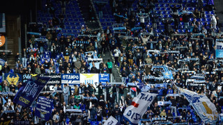 Феновете на Лацио демонстрираха близките си отношения с тези на