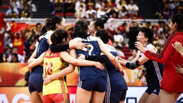 Китай и Сърбия спечелиха първите срещи от финалната шестица на волейболния Мондиал