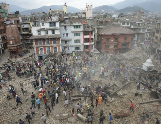 Няма данни за загинали или ранени българи в Непал, обяви Външно