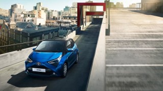 Европейските заводи на Toyota остават затворени поне до 20 април