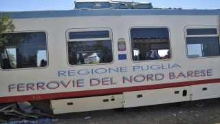 Забавянията и остарялата контролна система вероятни причини за влаковия инцидент в Италия