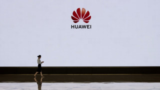 Следващите смартфони на Huawei може би няма да използват магазина и апликациите на Google