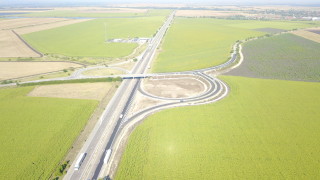 Пуснаха движението по двете нови връзки на пътен възел Плодовитово