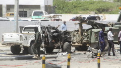 8 убити при атака на хотел в Сомалия