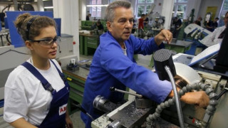 Германия търси 1.6 милиона работници