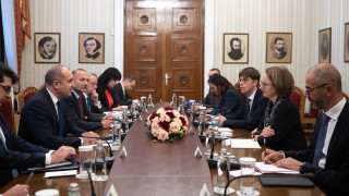 Румен Радев увери ръководителя на работната група за възстановяване и