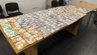 Откриха недекларирана валута на стойност над 1,2 млн. лв. на Капитан Андреево