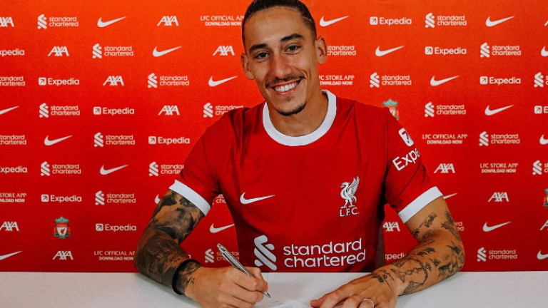 Защитник напуска Ливърпул