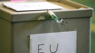 Коалицията в Германия с извънредна среща след вота