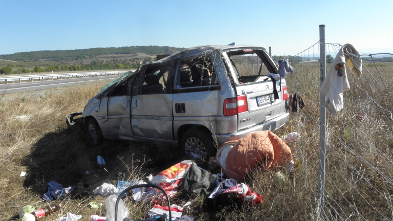 Семейство румънци пострада при катастрофа на АМ „Струма”