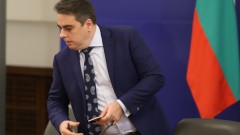 Василев отсече: Няма да вдигаме минималната заплата