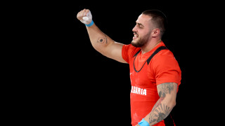 Голямата ни звезда в щангите Карлос Насар коментира избирането на