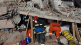 Въпреки изтощението, българските екипи в Турция търсят оцелели сред руините