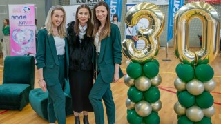 Спортен клуб по художествена гимнастика Берое заедно с 13 тия си