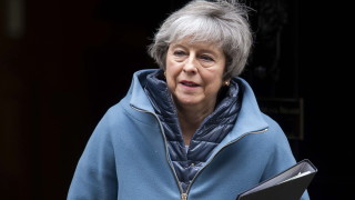 Премиерът на Великобритания Тереза Мей поиска от британските депутати повече