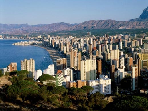 Испания прочиства крайбрежните строежи