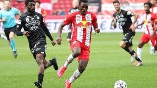 Австрийското правителство позволи на футболните тимове да подновят тренировки