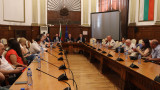 Министър Абровски успокои производителите на земеделска продукция