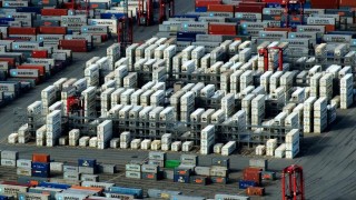 Вицепремиерът на Китай Хе Лифенг изрази сериозна загриженост относно митата