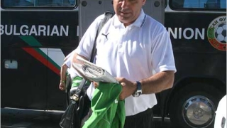 Стоичков извика Божинов и Янков при мъжете