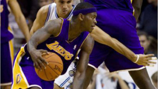 Хюстън надви Ню Джърси Нетс с 96:71