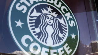 Служители от Starbucks Corporation в магазин в Бъфало Ню Йорк