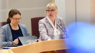 Швеция не трябва да задържа Асандж задочно, постанови местен съд