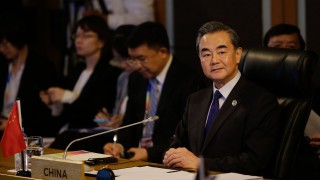 Външният министър на Китай Ван И призова Северна Корея да