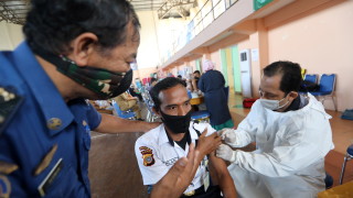 Повече от 3 млрд COVID 19 ваксини са приложени по целия