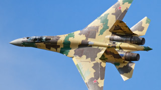 Конкуренция на оръжейния пазар: Су-35 срещу F-22 и F-35