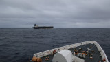 САЩ заловиха руски танкер в Северния Атлантик, Русия изпрати подводница и бойни кораби