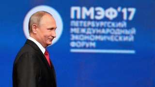Сноудън не е предател според Путин, не бил прав да разкрива US шпионски тайни