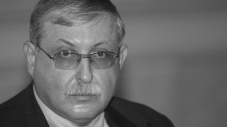 Близо месец преди да навърши 65 години внезапно си отиде