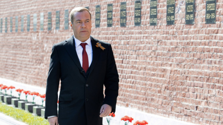 Дмитрий Медведев, заместник-секретар на мощния Съвет за сигурност на Русия,